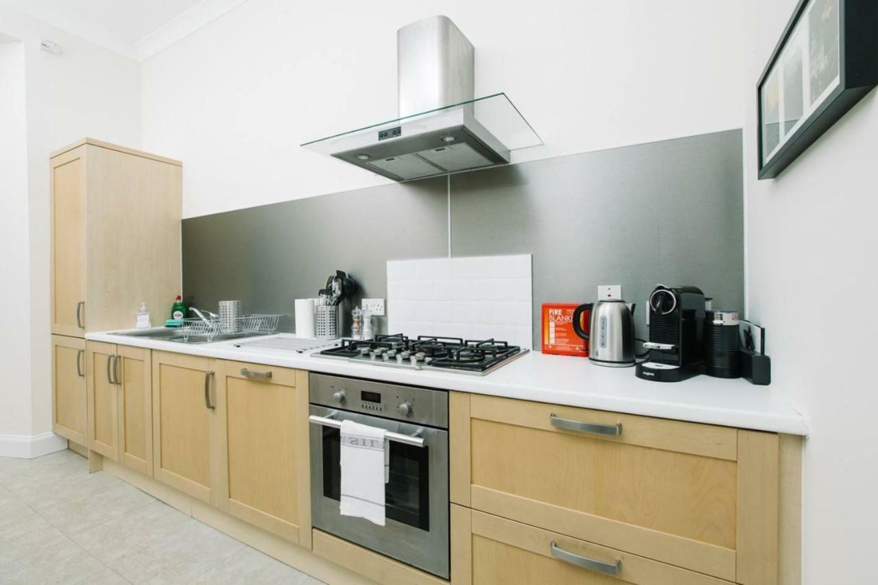 Joivy Great Location! Heart Of City Centre 3Bed Apartment Edinburgh Ngoại thất bức ảnh